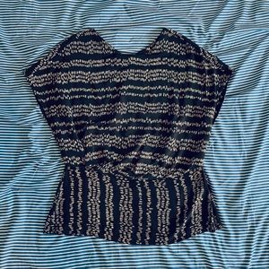 MM LaFleur short sleeve geometric pattern blouse